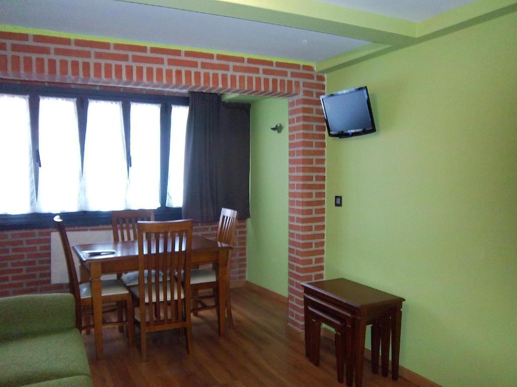 Apartamentos Entrepalacios Avilés Szoba fotó